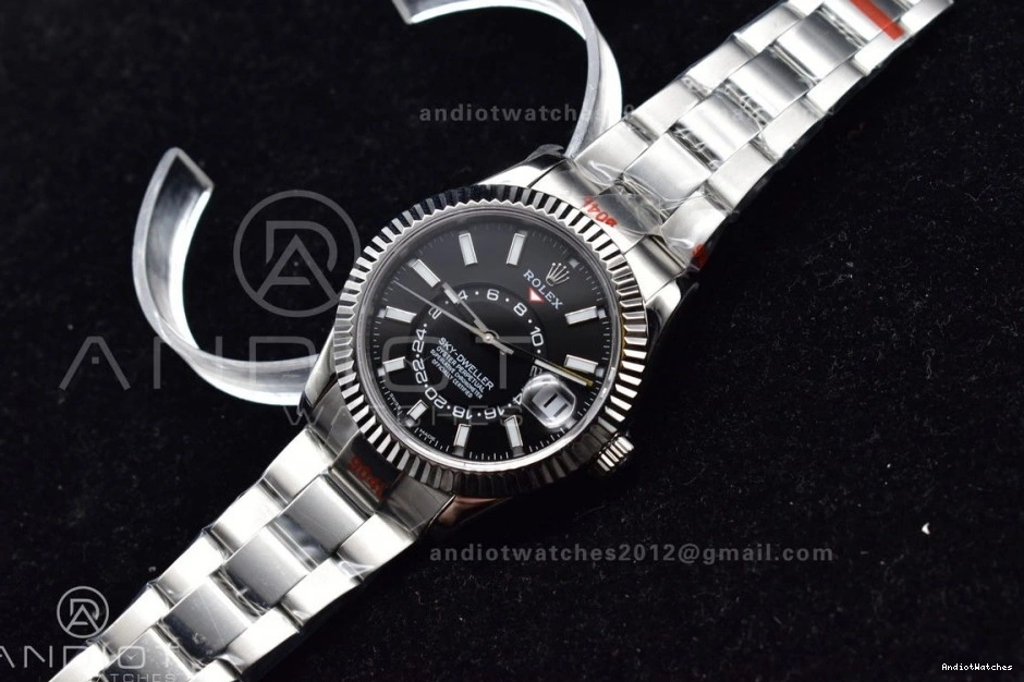 SS Skydweller Best Edition A23J Bracelet 1112 TWF Black on Snug Dial SS 0817